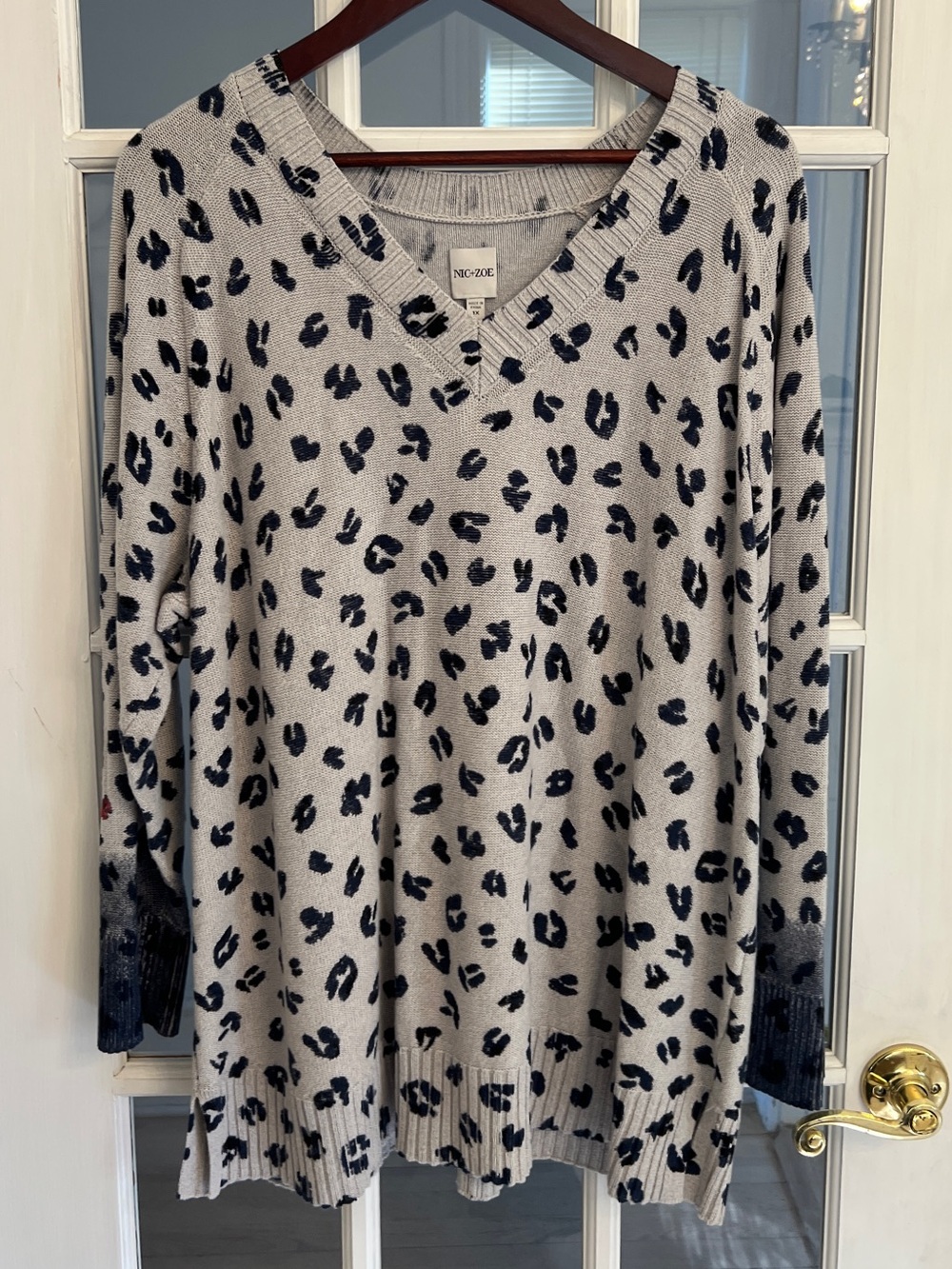 NIC+ZOE Women’s Gray Navy Leopard Print V Neck Cotton Blend Knit Sweater Size 1X